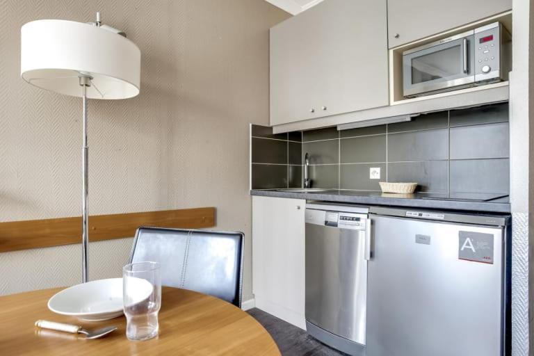 GuestReady - Cozy Studio near Porte de Versailles Metro Issy-les-Moulineaux Extérieur photo